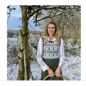 Cutter Brooks Michaela Buerger Hand Knitted Wool Christmas Vest Sz M